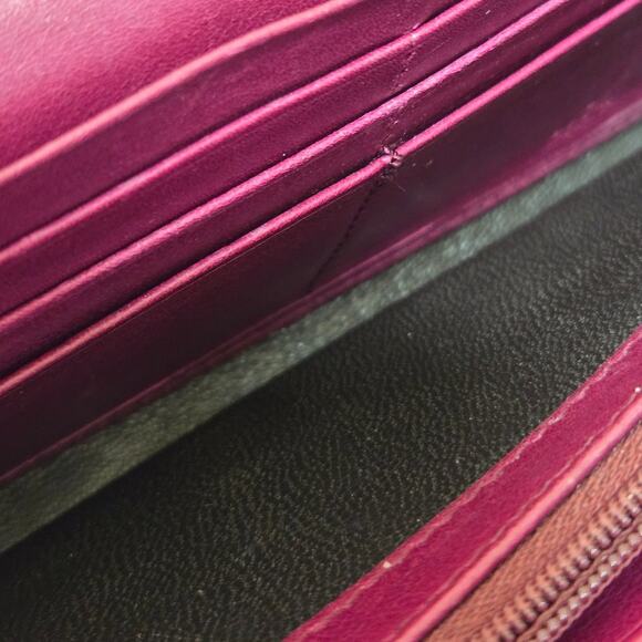 Gucci Plum Burgundy Leather Wallet with Gold Horseshoe Spur Clasp Authentic - Picture 8 of 10